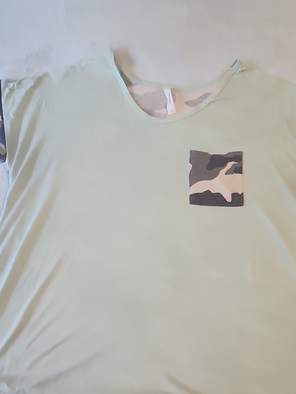 Honeyme Women's Camouflage Pocket Short Sleeve Shirt